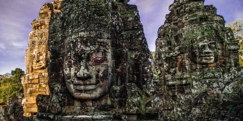 Face-Carvings-at-Angkor-Thom-lores